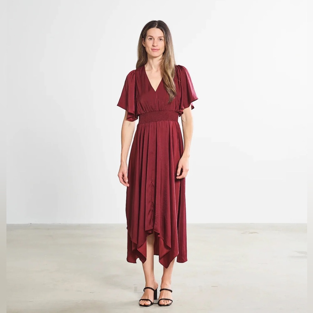 The Diana Dress - Burgundy
Burlington, Vermont boutique